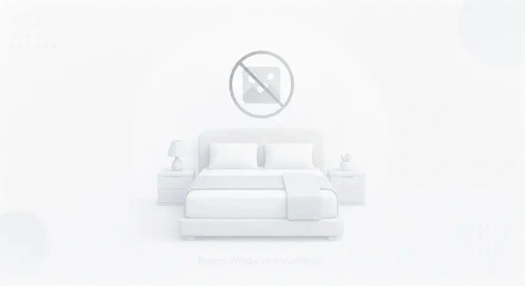Deluxe Queen Room - Non-Smoking